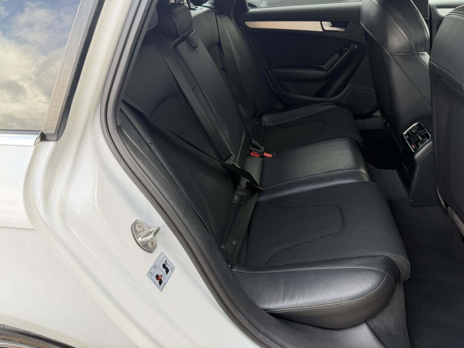 Used Audi A4 Avant 2015 for sale - 77570243: Photo 19