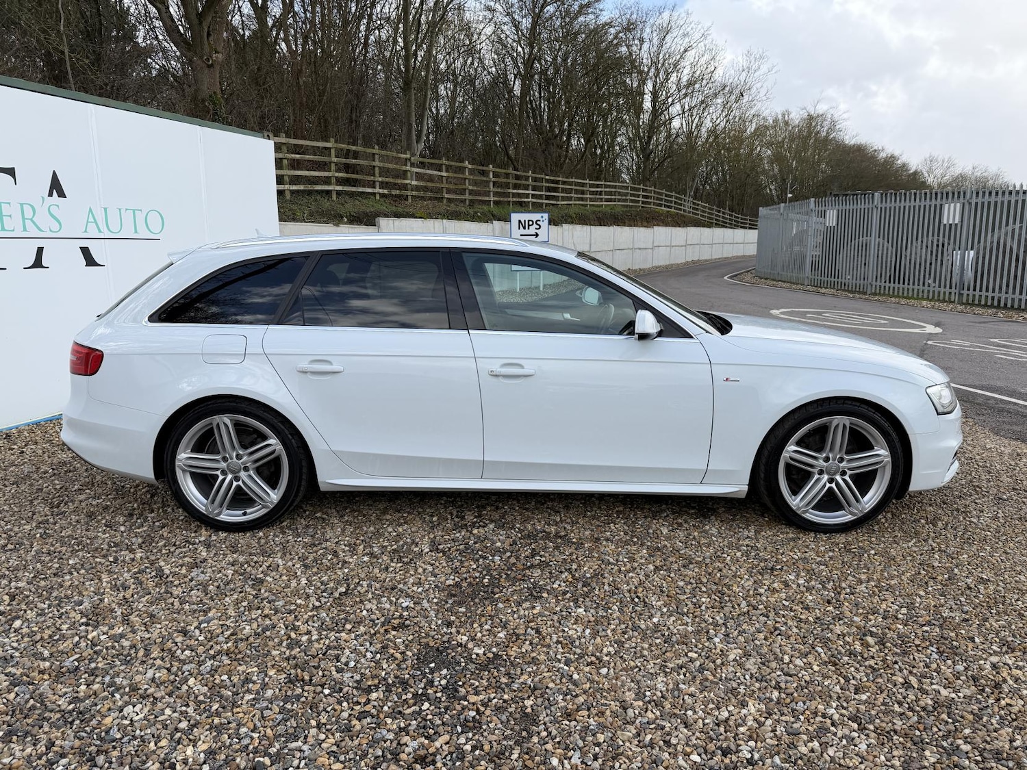 Used Audi A4 Avant 2015 for sale - 77570243: Photo 6