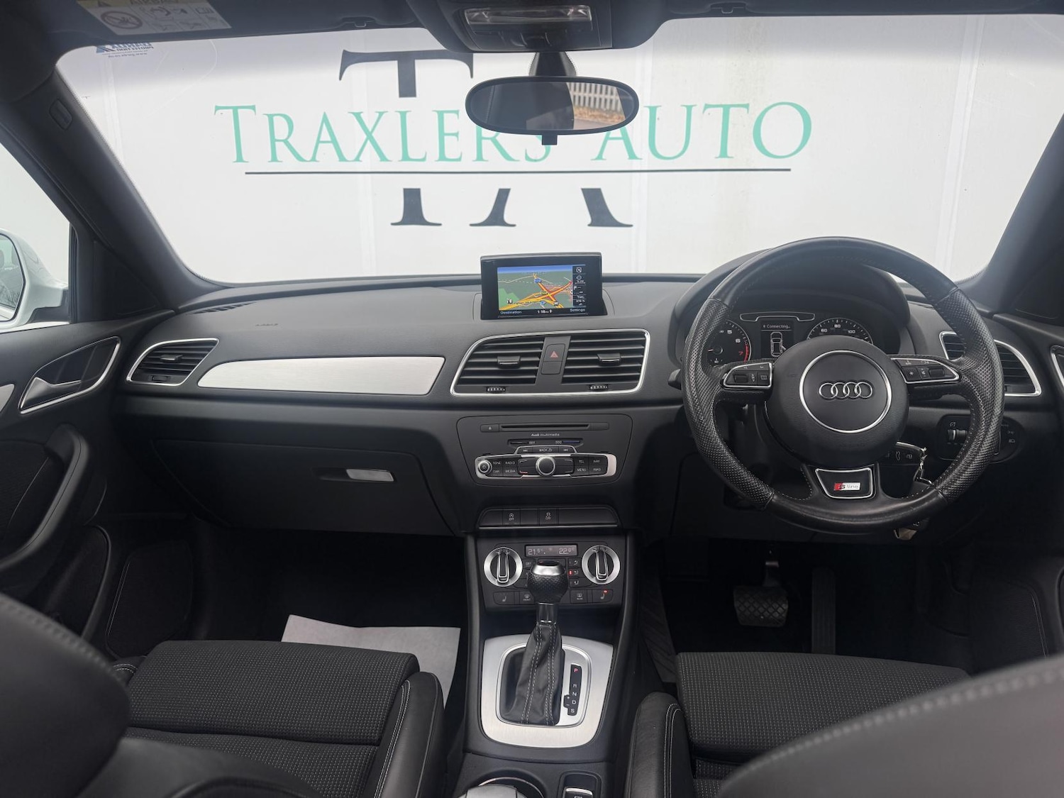 Used Audi Q3 2014 for sale - 76640750: Photo 11