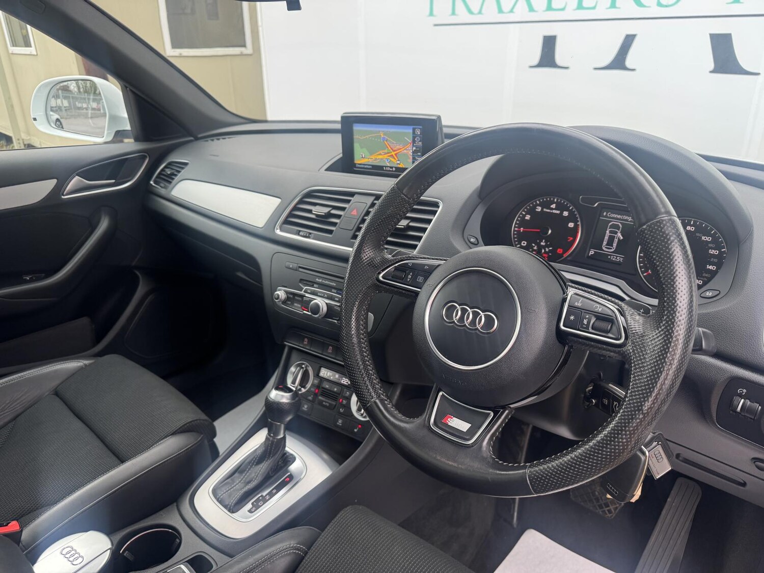 Used Audi Q3 2014 for sale - 76640750: Photo 13