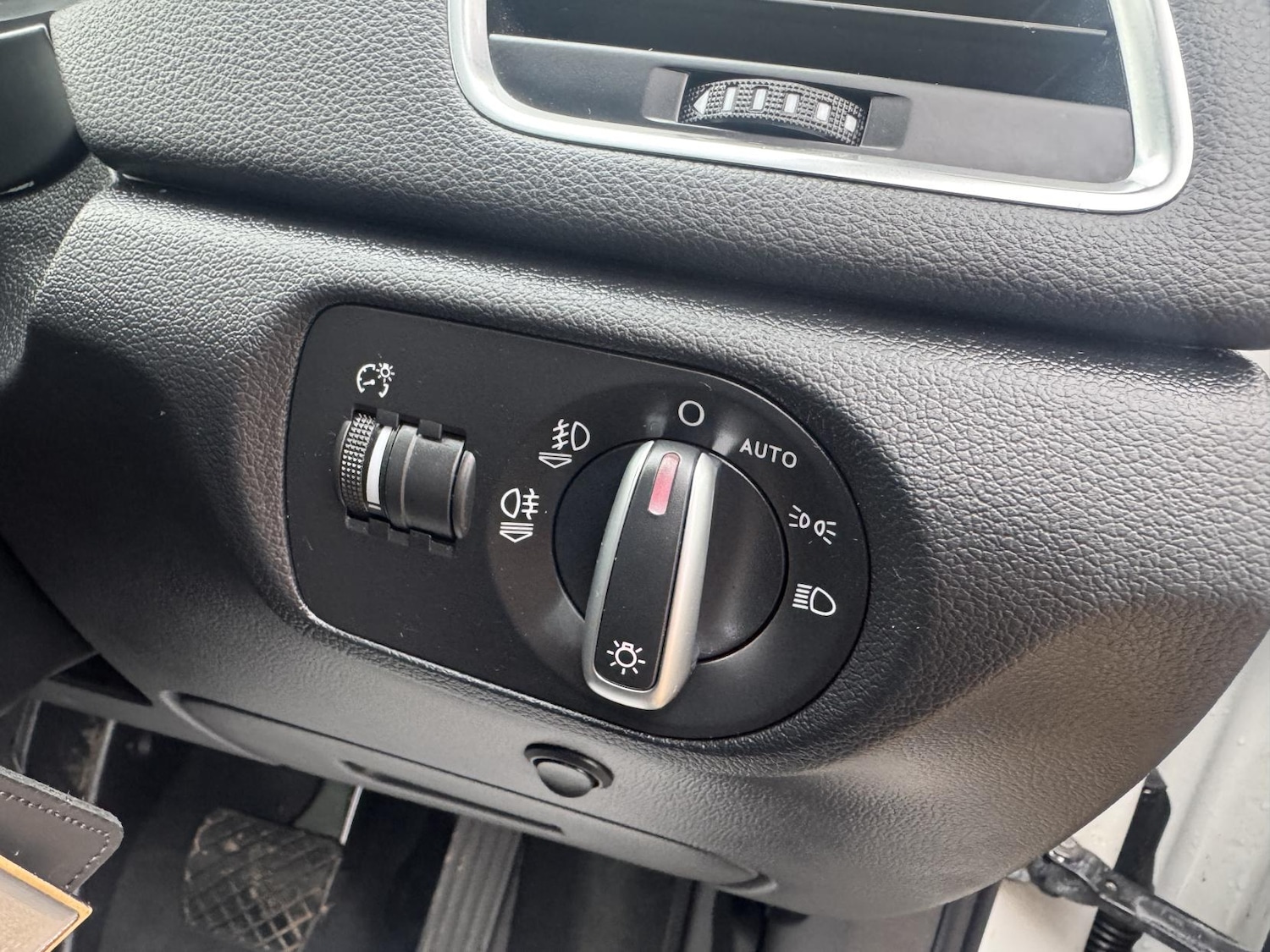 Used Audi Q3 2014 for sale - 76640750: Photo 17