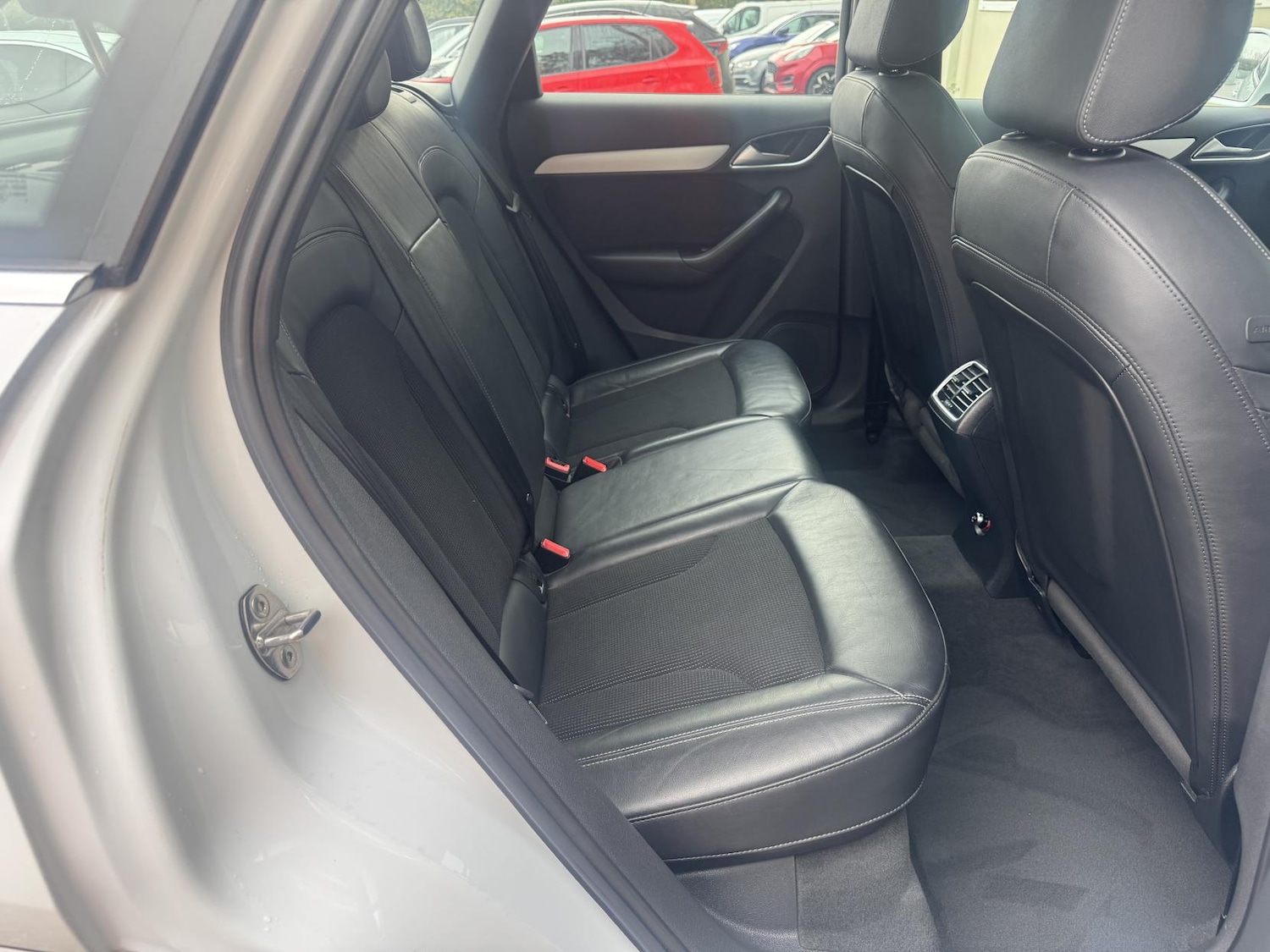 Used Audi Q3 2014 for sale - 76640750: Photo 26