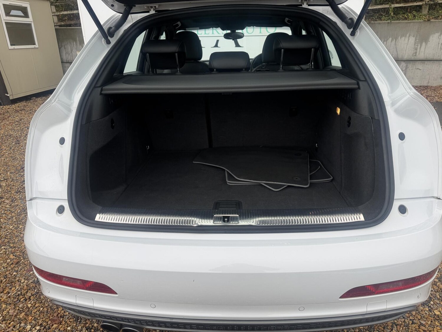 Used Audi Q3 2014 for sale - 76640750: Photo 27