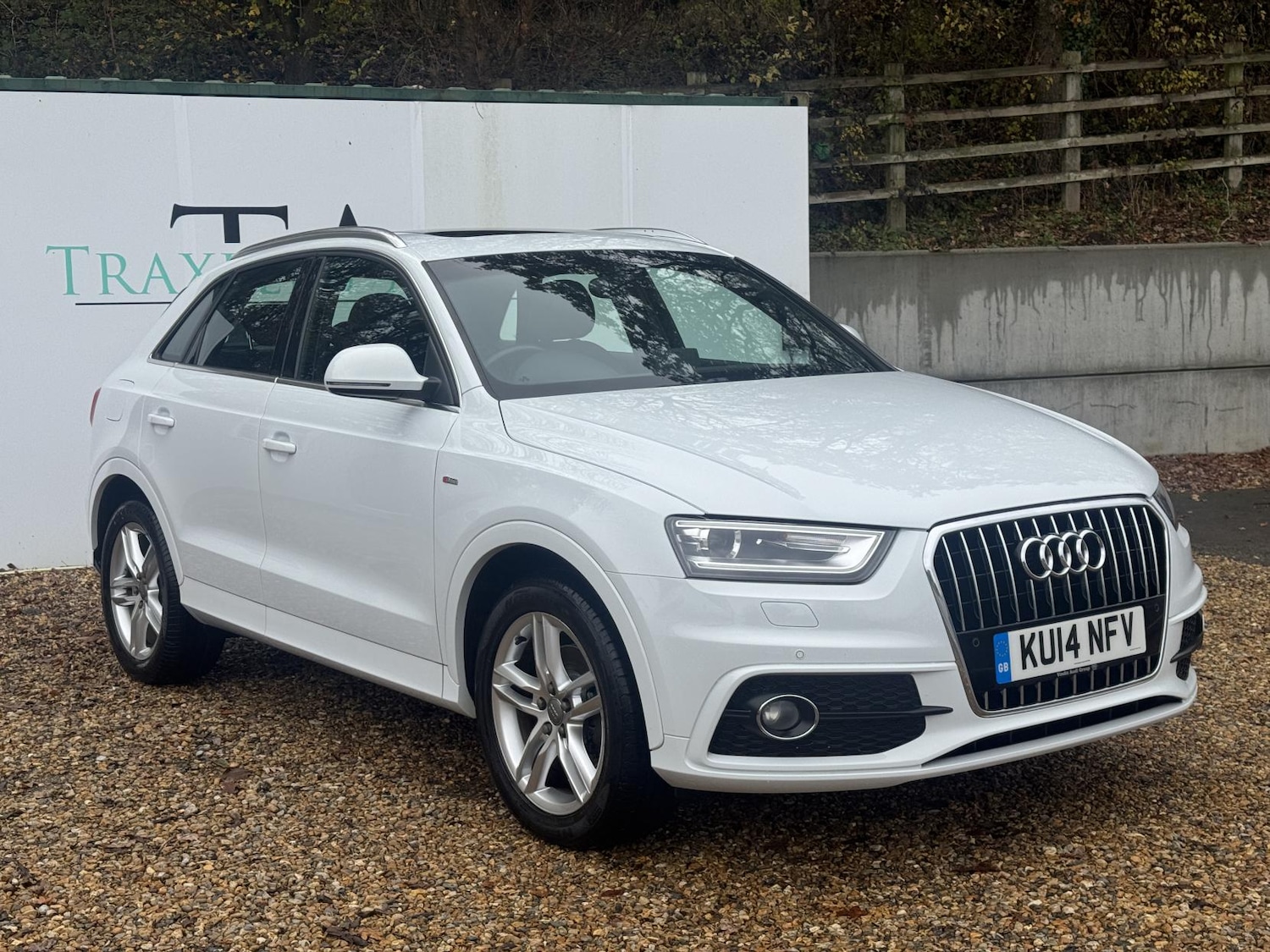 Used Audi Q3 2014 for sale - 76640750: Photo 3