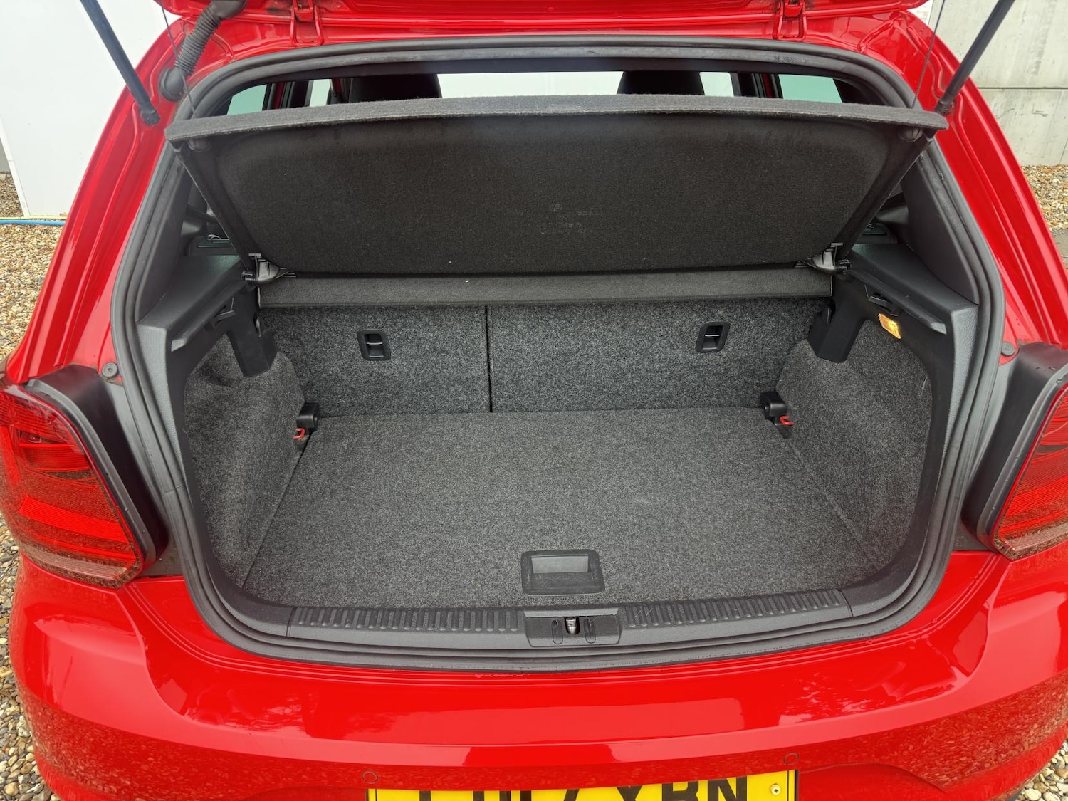 Used Volkswagen Polo 2017 for sale - 76640734: Photo 19