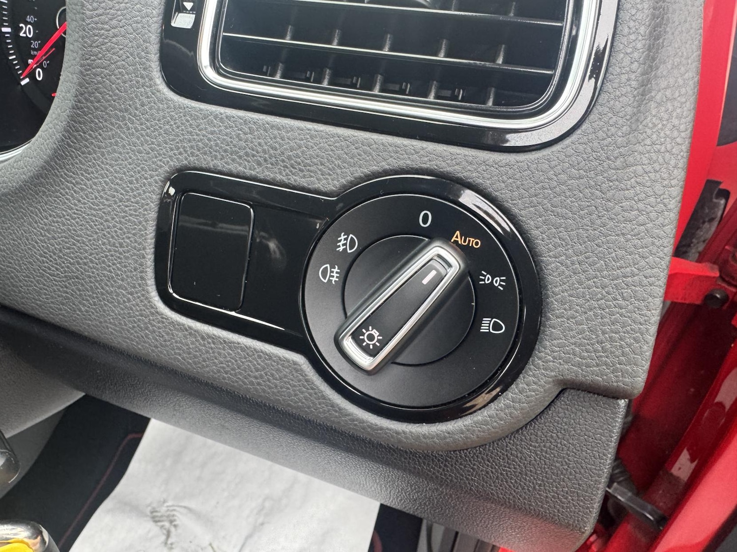 Used Volkswagen Polo 2017 for sale - 76640734: Photo 22