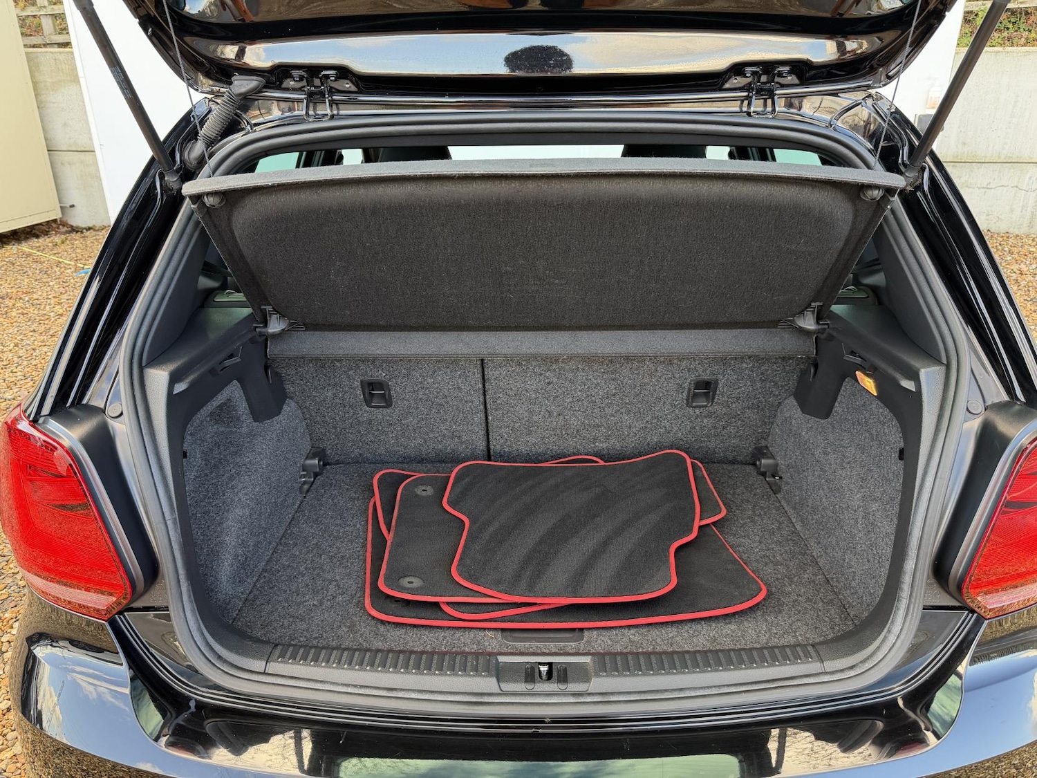 Used Volkswagen Polo 2017 for sale - 76897347: Photo 16