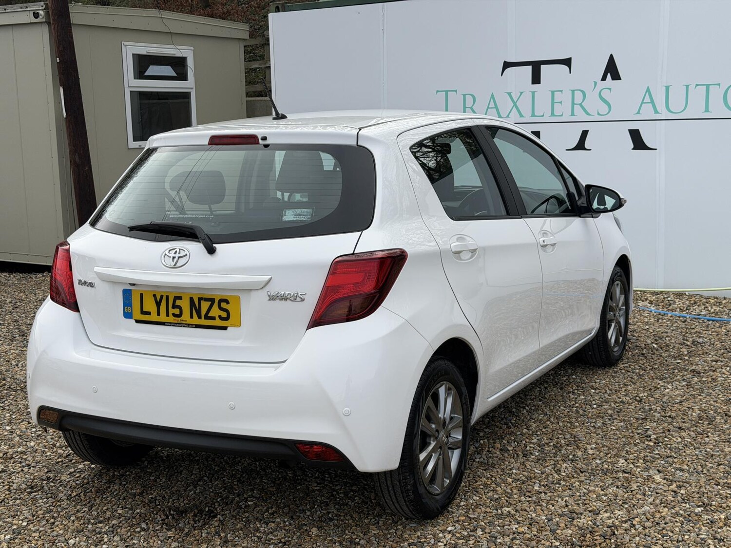 Used Toyota Yaris 2015 for sale - 77763008: Photo 7