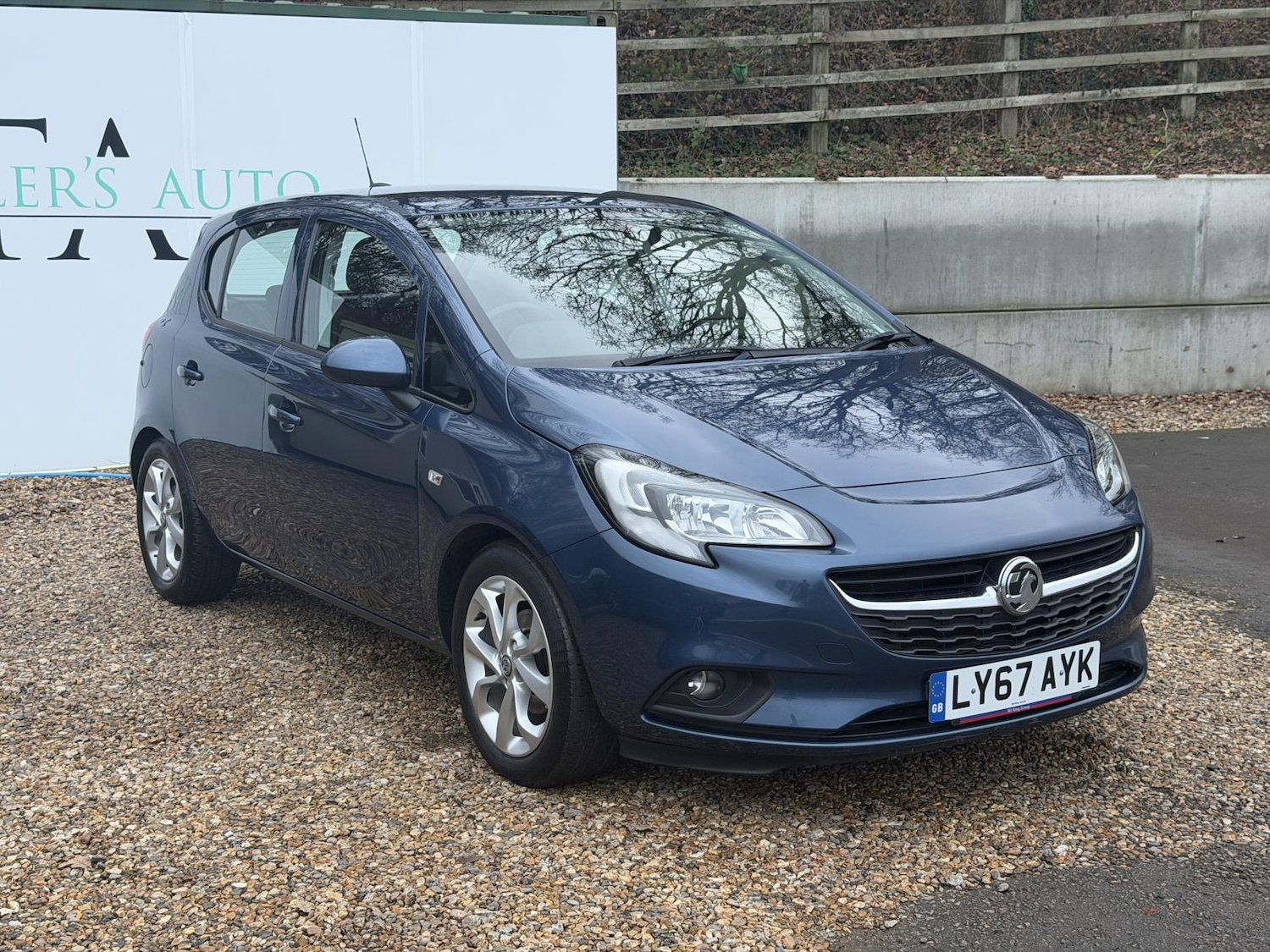 Used Vauxhall Corsa 2017 for sale - 77137861: Photo 2