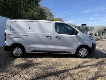 Used Vauxhall Vivaro 2023 for sale - 78386999: Photo