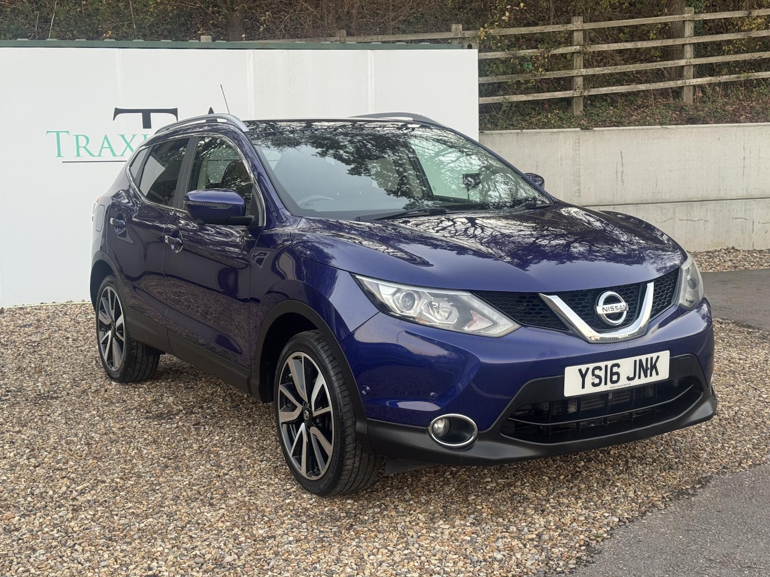 Used Nissan Qashqai 2016 for sale - 76640746: Photo 2