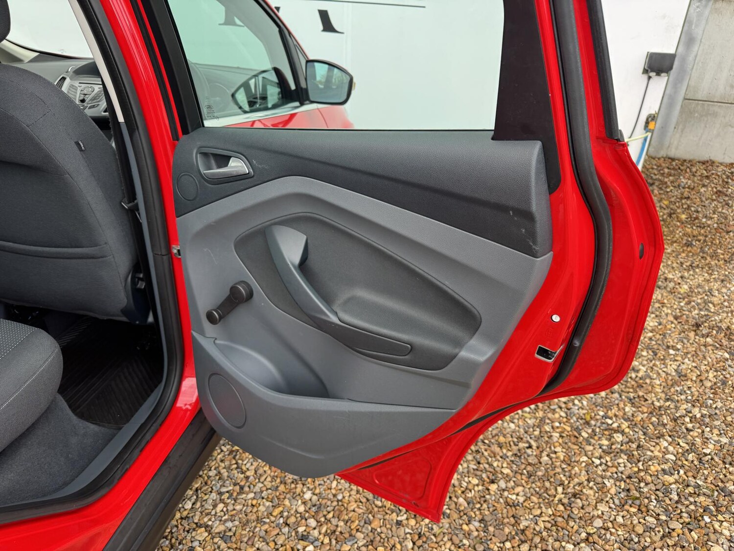 Used Ford C-Max 2015 for sale - 76640718: Photo 13