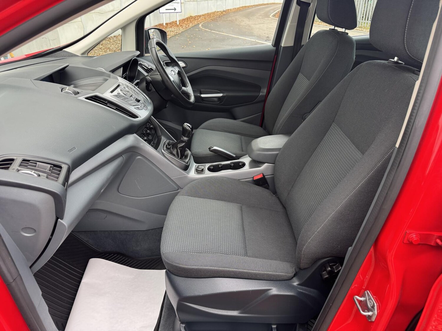 Used Ford C-Max 2015 for sale - 76640718: Photo 17