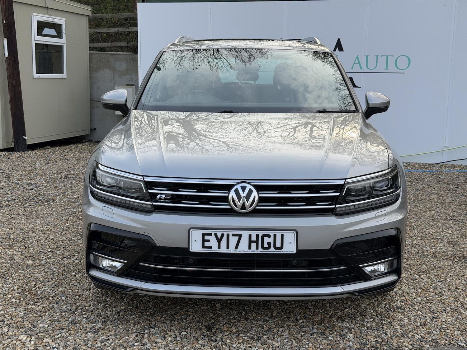 Used Volkswagen Tiguan 2017 for sale - 77992031: Photo 2
