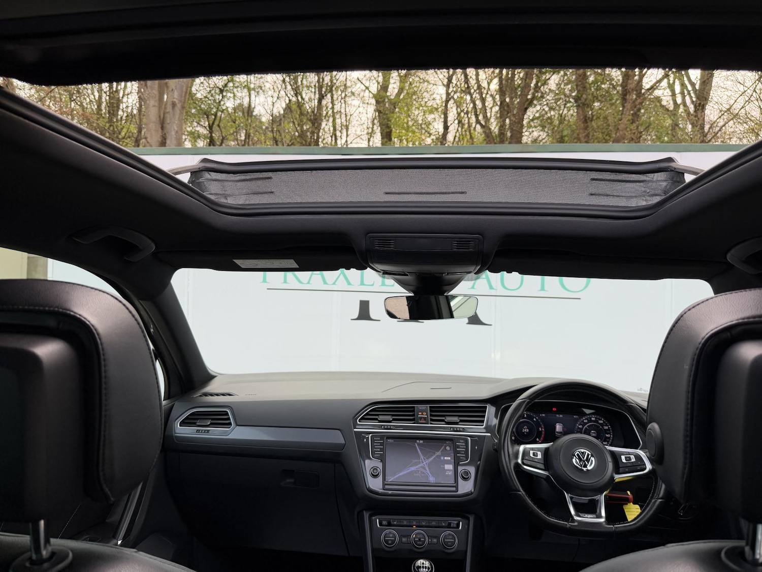 Used Volkswagen Tiguan 2017 for sale - 77992031: Photo 24