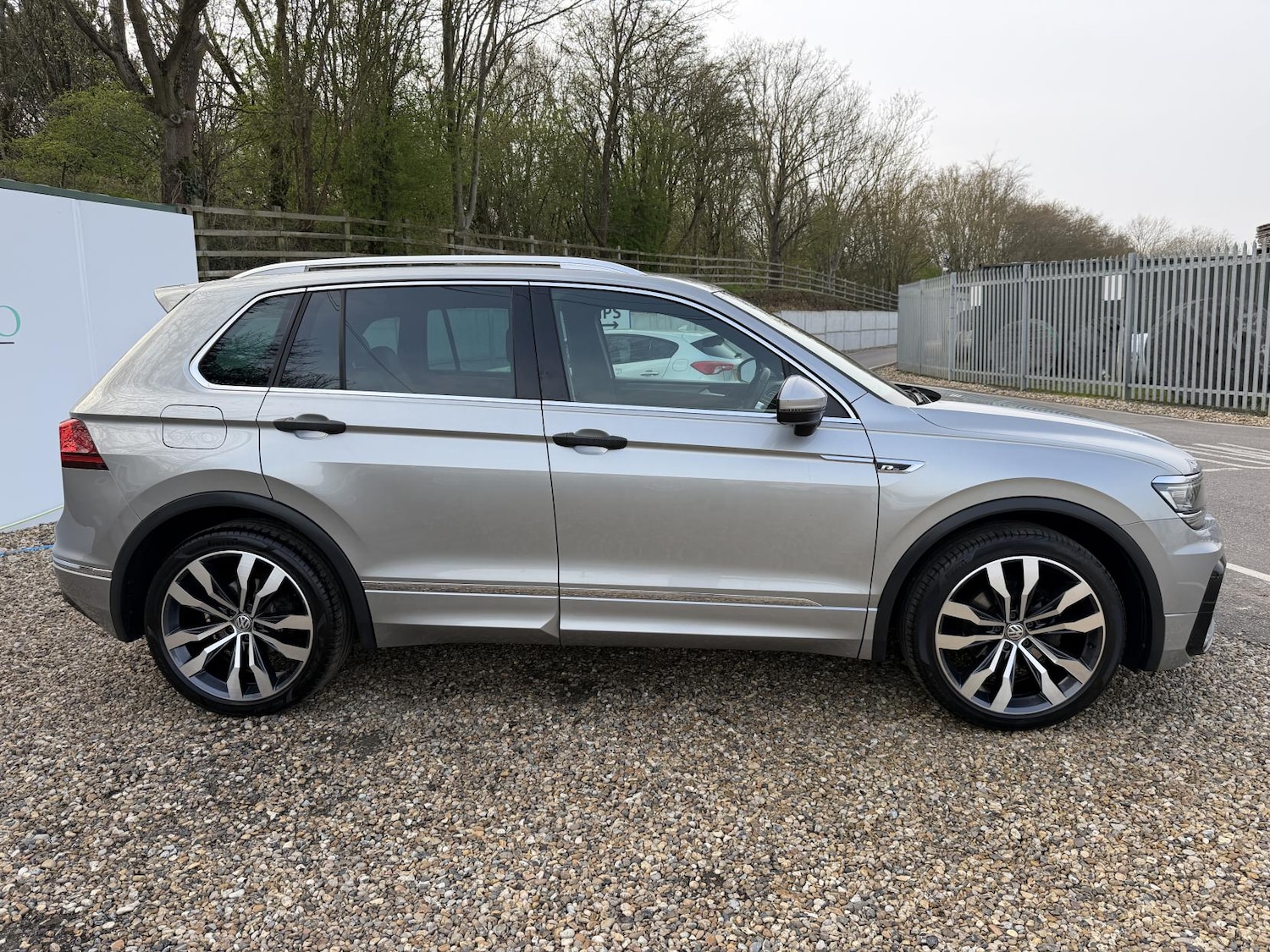 Used Volkswagen Tiguan 2017 for sale - 77992031: Photo 6
