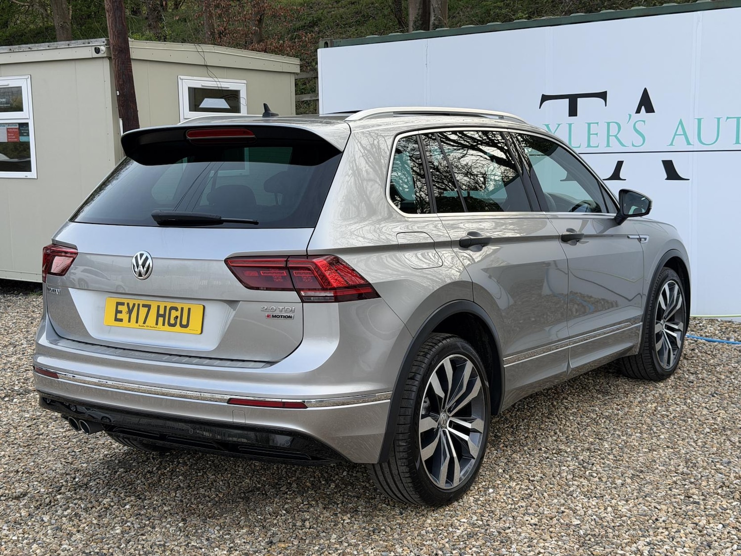 Used Volkswagen Tiguan 2017 for sale - 77992031: Photo 8