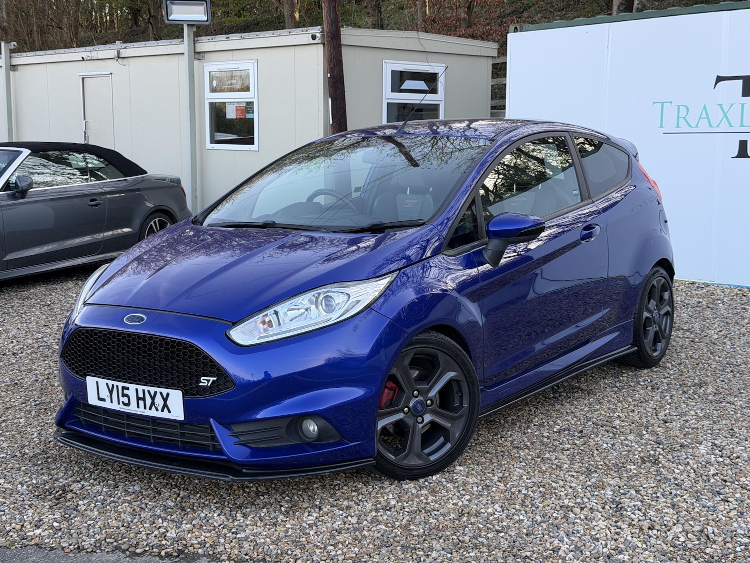 Used Ford Fiesta 2015 for sale - 77736230: Photo 1