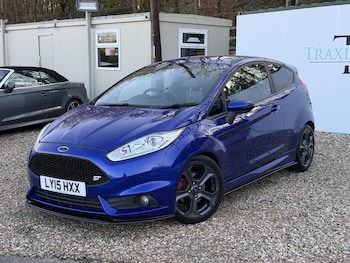 Used Ford Fiesta 2015 for sale - 77736230: Photo