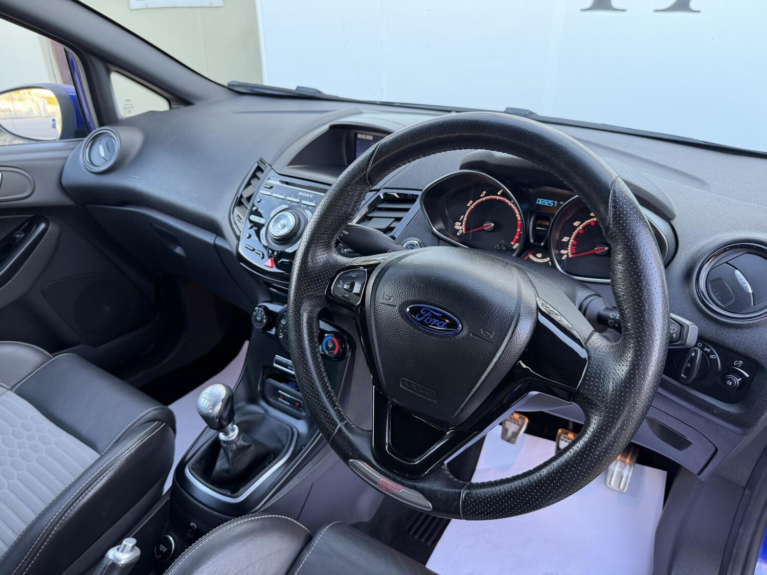 Used Ford Fiesta 2015 for sale - 77736230: Photo 21