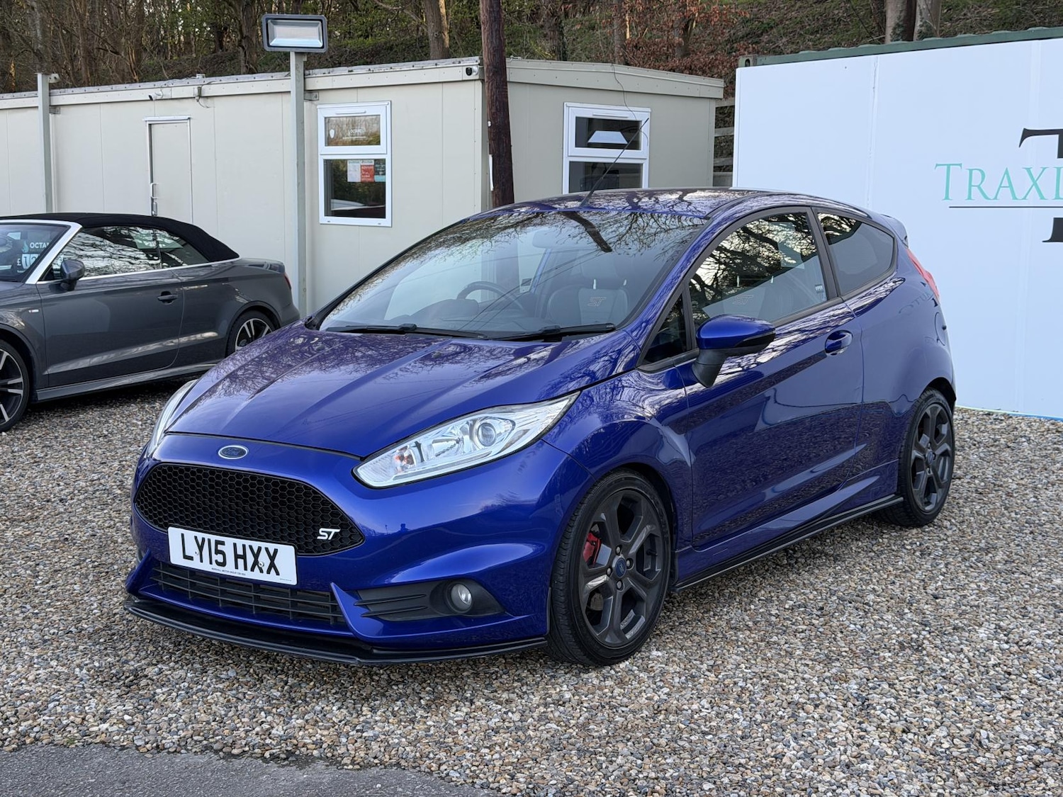 Used Ford Fiesta 2015 for sale - 77736230: Photo 3
