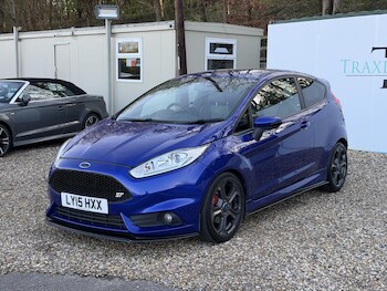 Used Ford Fiesta 2015 for sale - 77736230: Photo