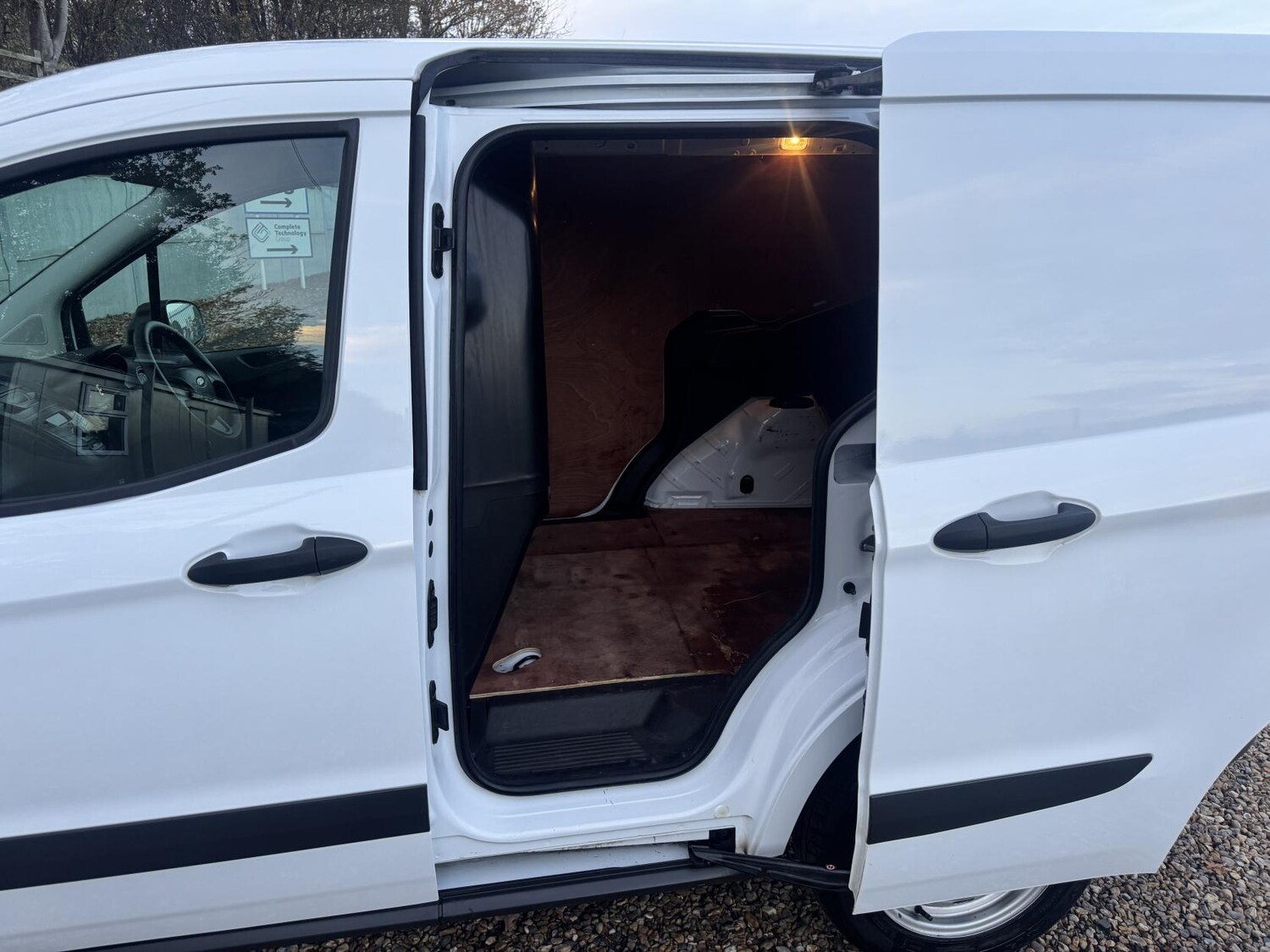 Used Ford Transit Courier 2022 for sale - 76640719: Photo 15