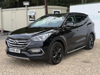 Used Hyundai Santa Fe 2016 for sale - 79520164: Photo
