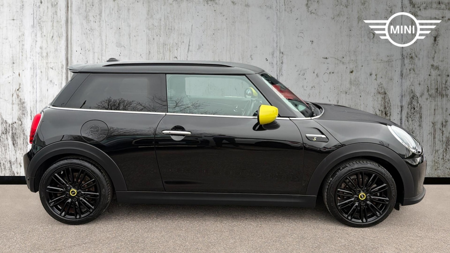 Used MINI Hatch 2022 for sale - 77778991: Photo 3