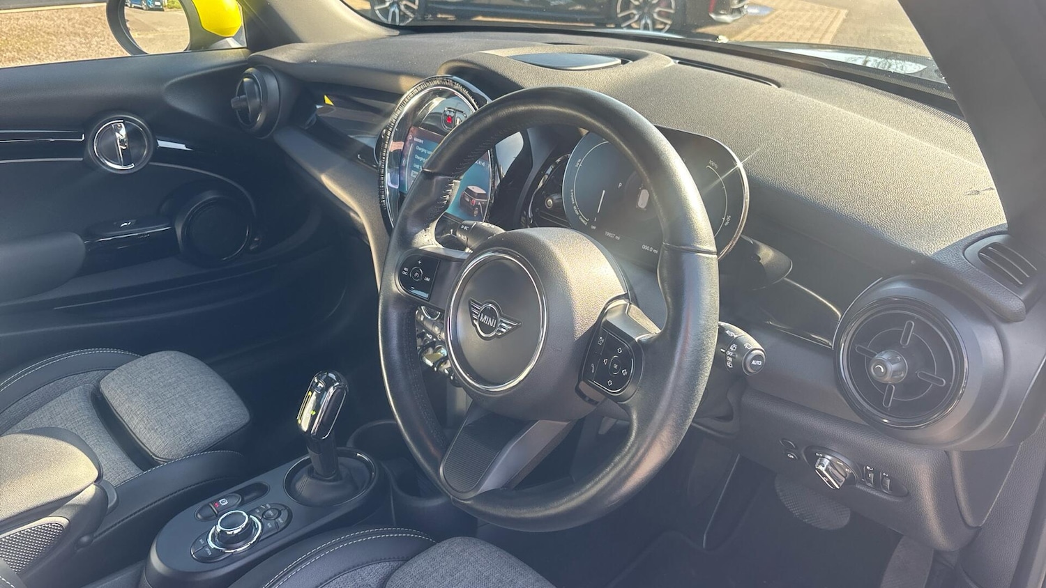 Used MINI Hatch 2022 for sale - 77778991: Photo 7