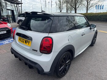 Used MINI Hatch 2022 for sale - 78108196: Photo