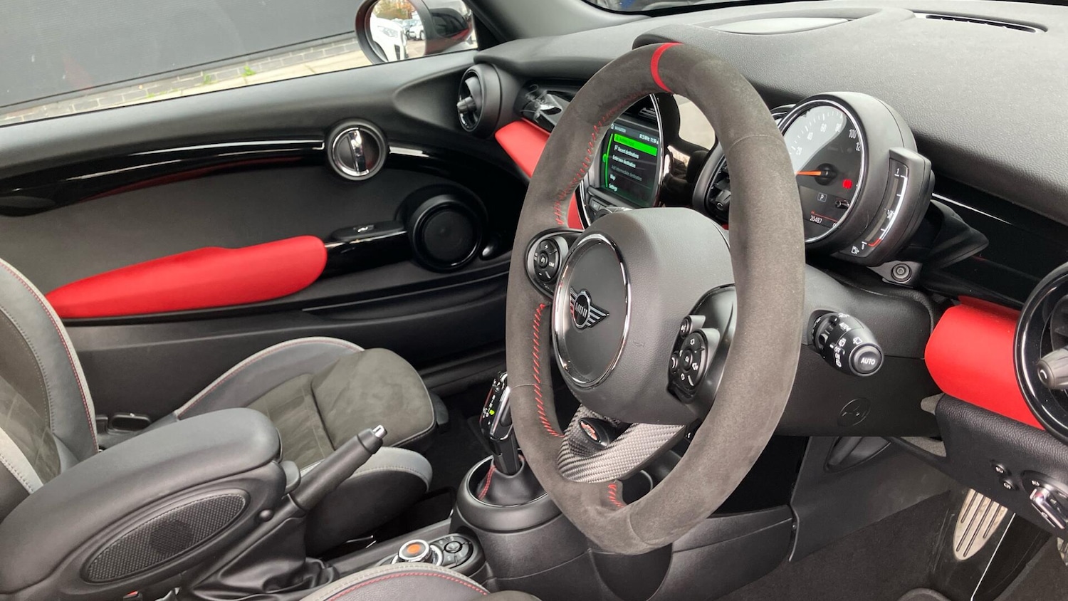 Used MINI Hatch 2021 for sale - 76680841: Photo 11