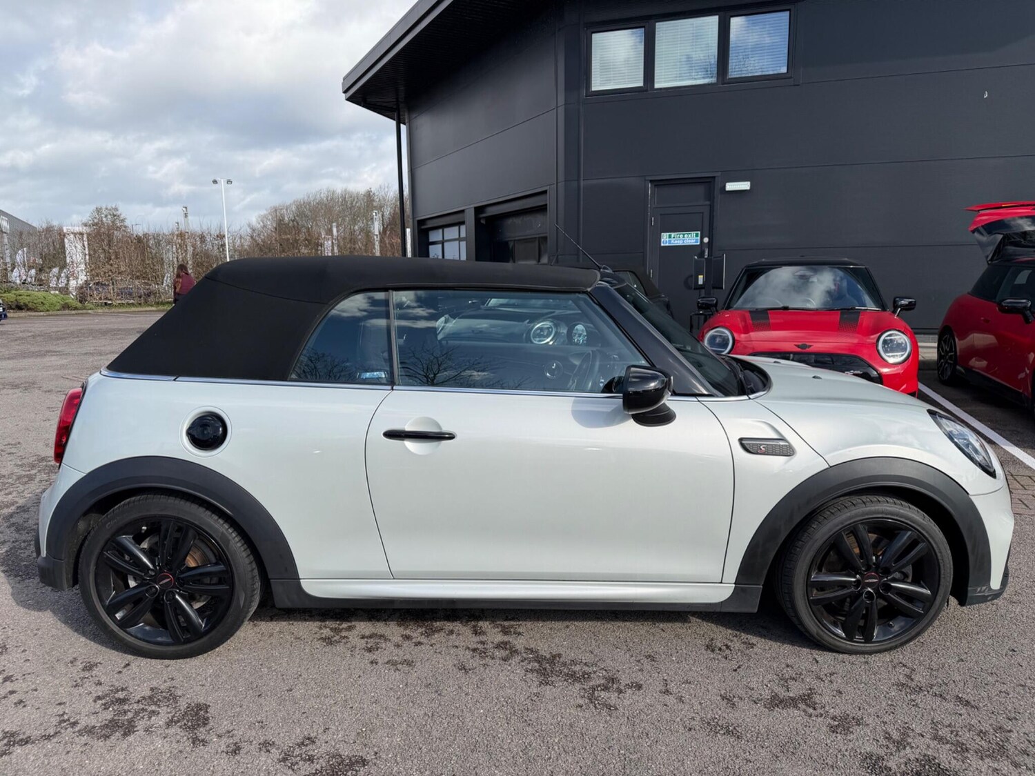 Used MINI Convertible 2022 for sale - 77573006: Photo 5