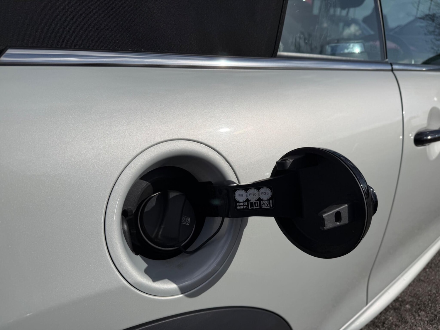 Used MINI Convertible 2022 for sale - 77573006: Photo 8