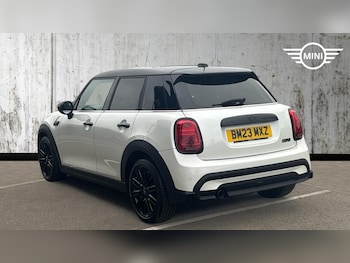 Used MINI Hatch 2023 for sale - 77691414: Photo