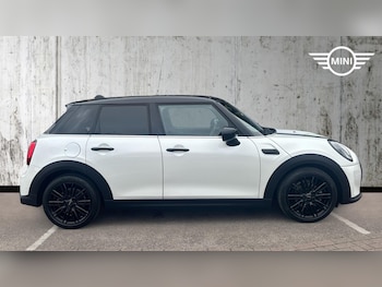 Used MINI Hatch 2023 for sale - 77691414: Photo