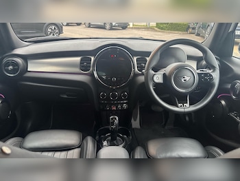 Used MINI Hatch 2023 for sale - 77691414: Photo