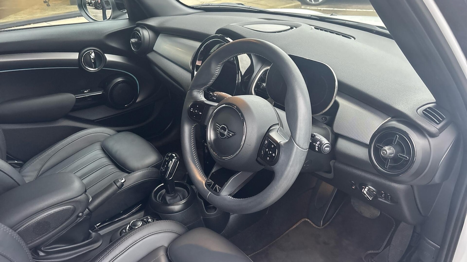 Used MINI Hatch 2023 for sale - 77691414: Photo 6