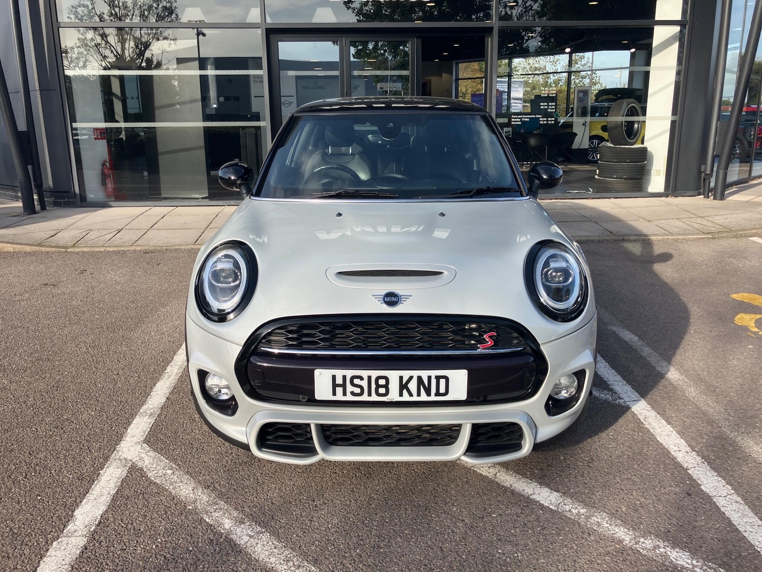 Used MINI Hatch 2018 for sale - 76673514: Photo 2
