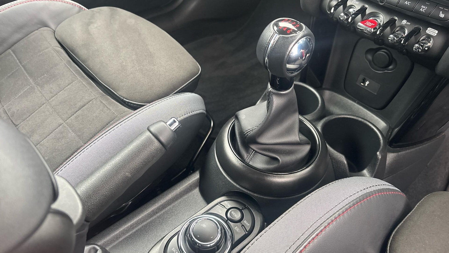 Used MINI Convertible 2023 for sale - 77804292: Photo 11