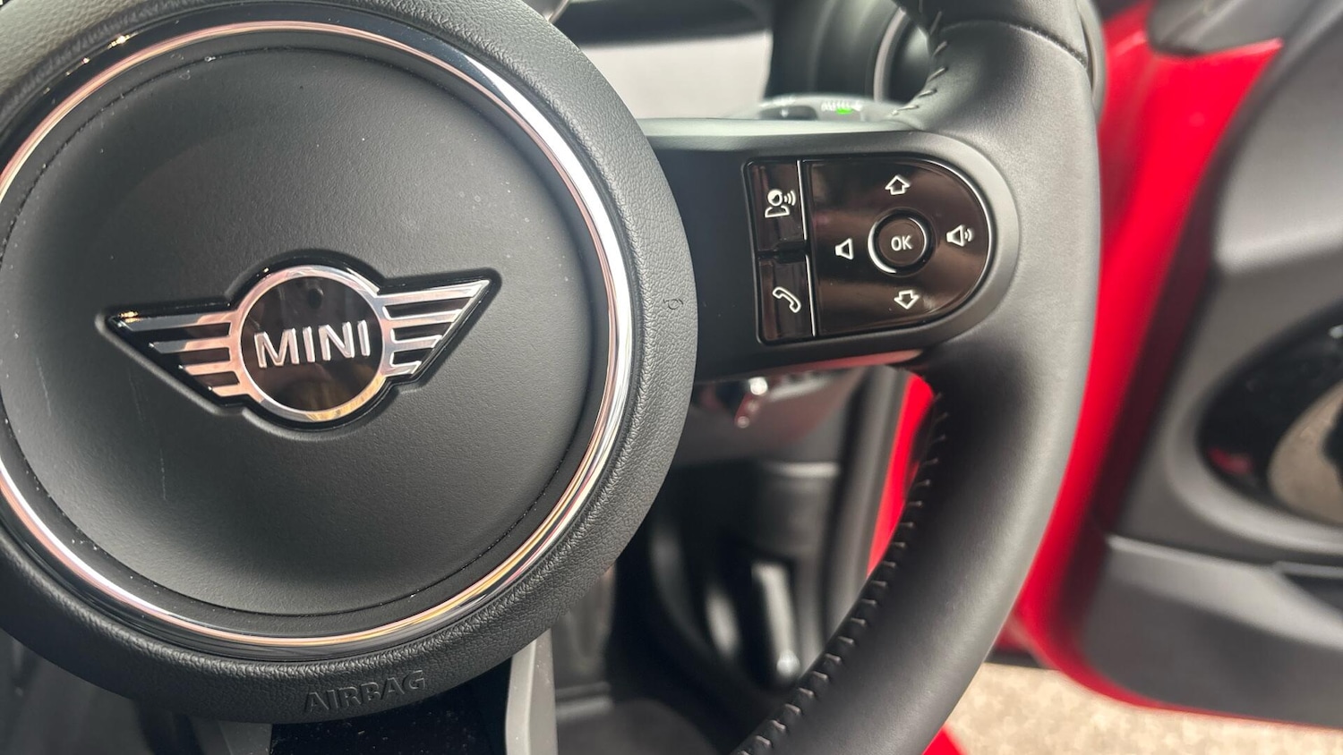 Used MINI Convertible 2023 for sale - 77804292: Photo 19