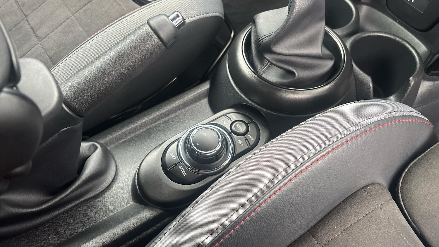 Used MINI Convertible 2023 for sale - 77804292: Photo 20