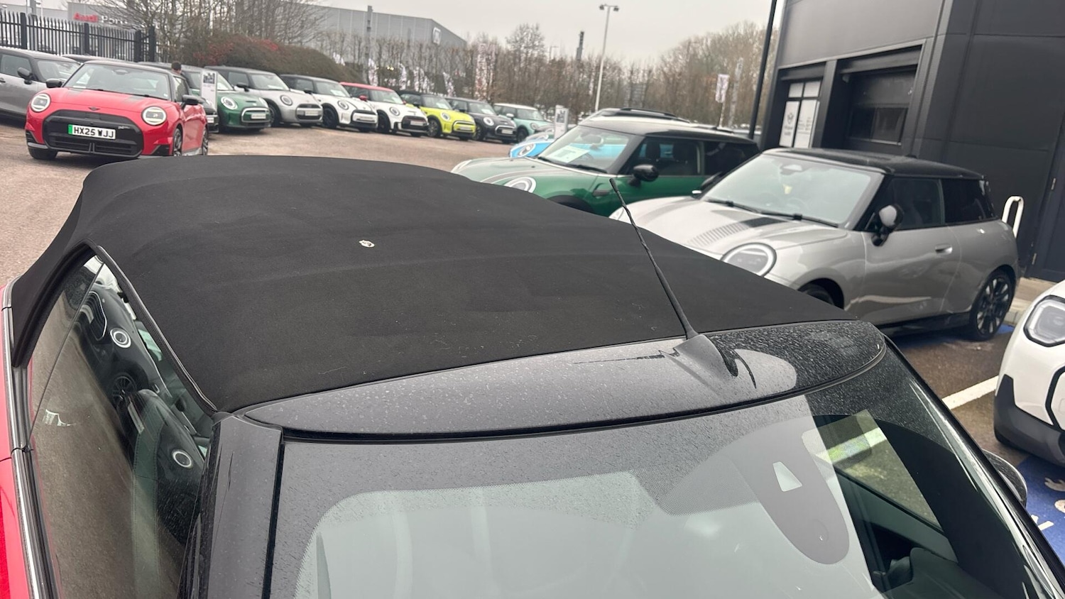 Used MINI Convertible 2023 for sale - 77804292: Photo 22