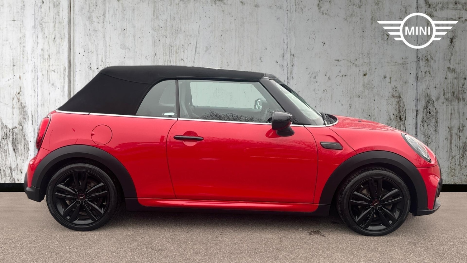 Used MINI Convertible 2023 for sale - 77804292: Photo 4