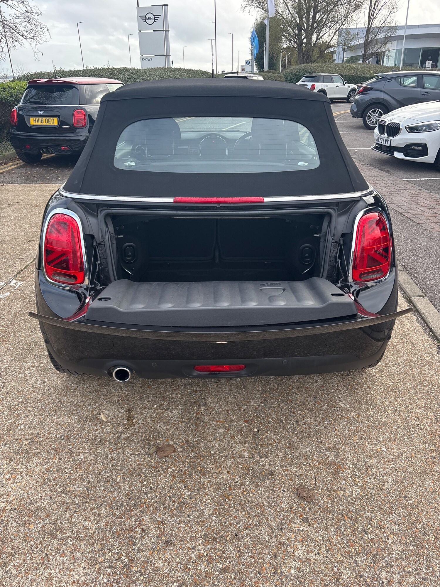 Used MINI Convertible 2018 for sale - 76673585: Photo 10