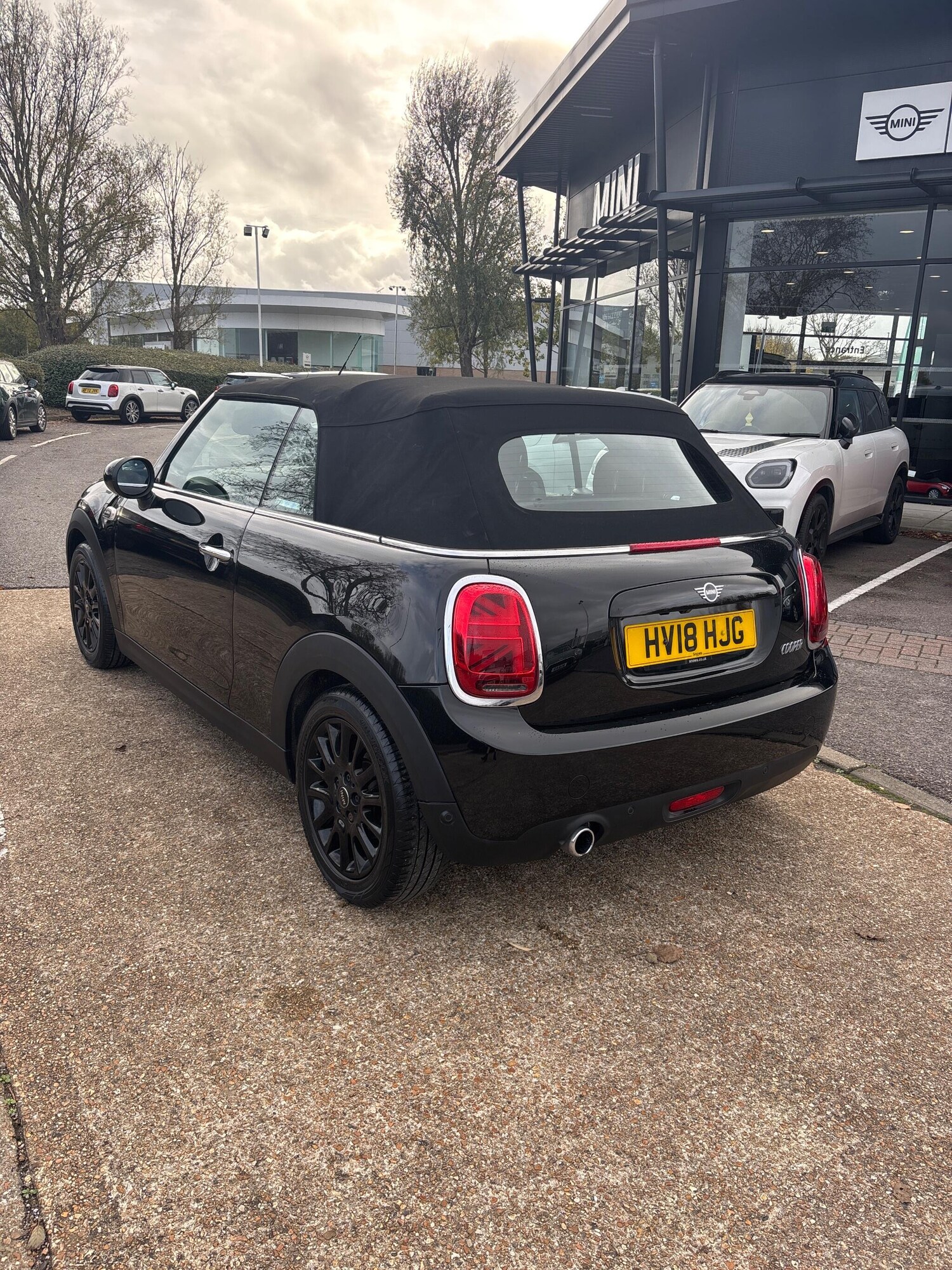 Used MINI Convertible 2018 for sale - 76673585: Photo 6