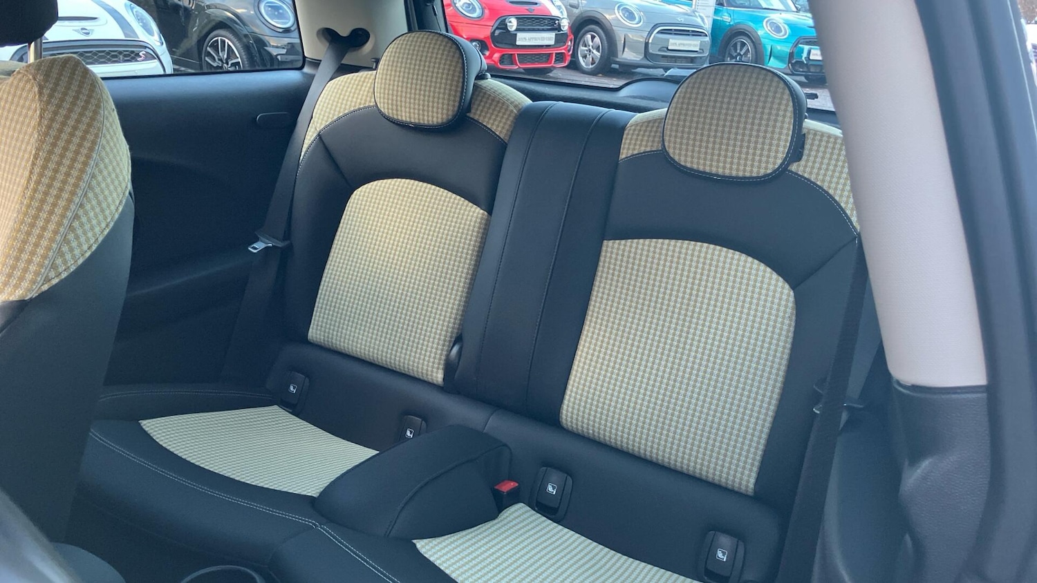 Used MINI Hatch 2023 for sale - 76845117: Photo 12