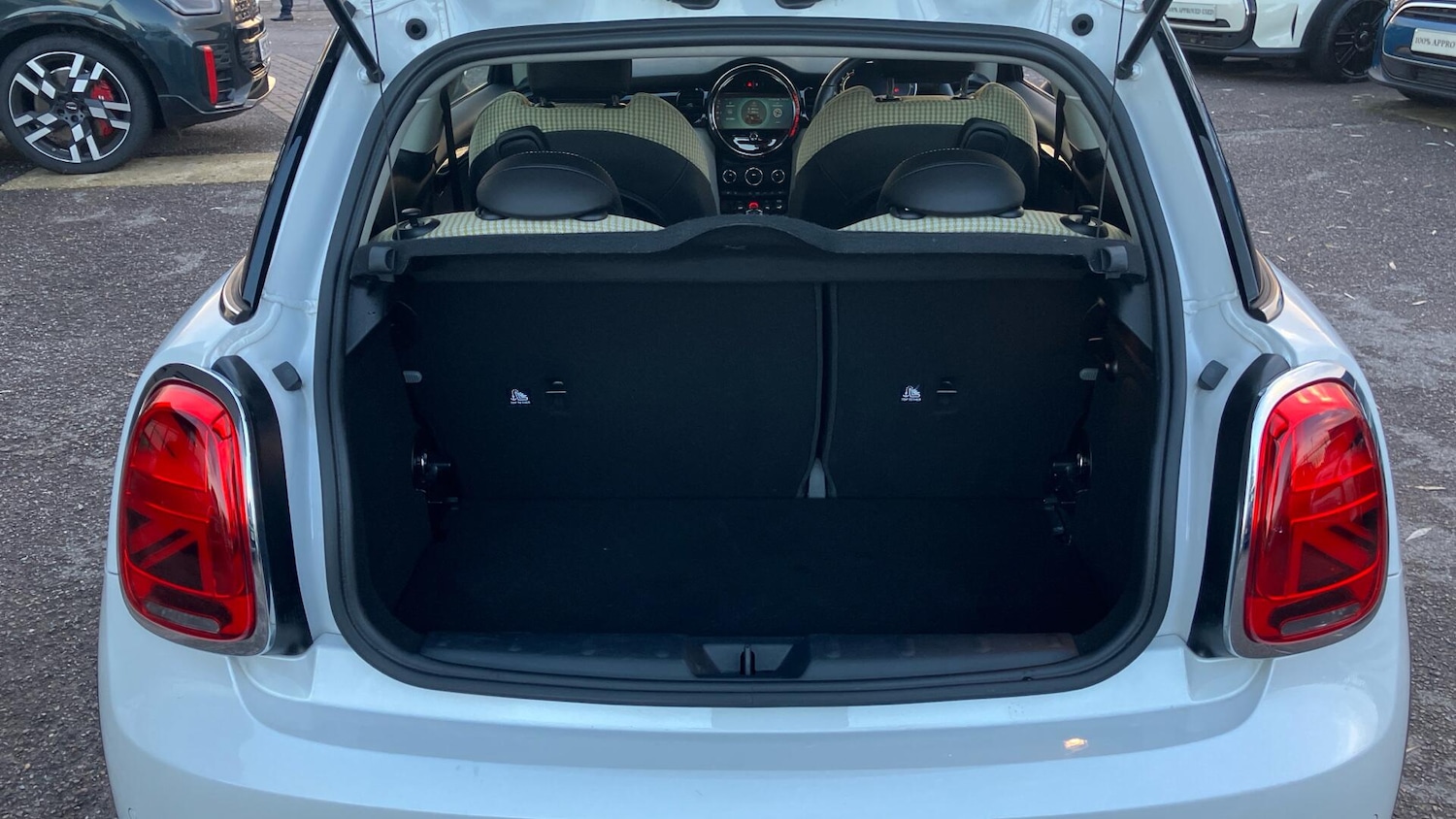 Used MINI Hatch 2023 for sale - 76845117: Photo 13