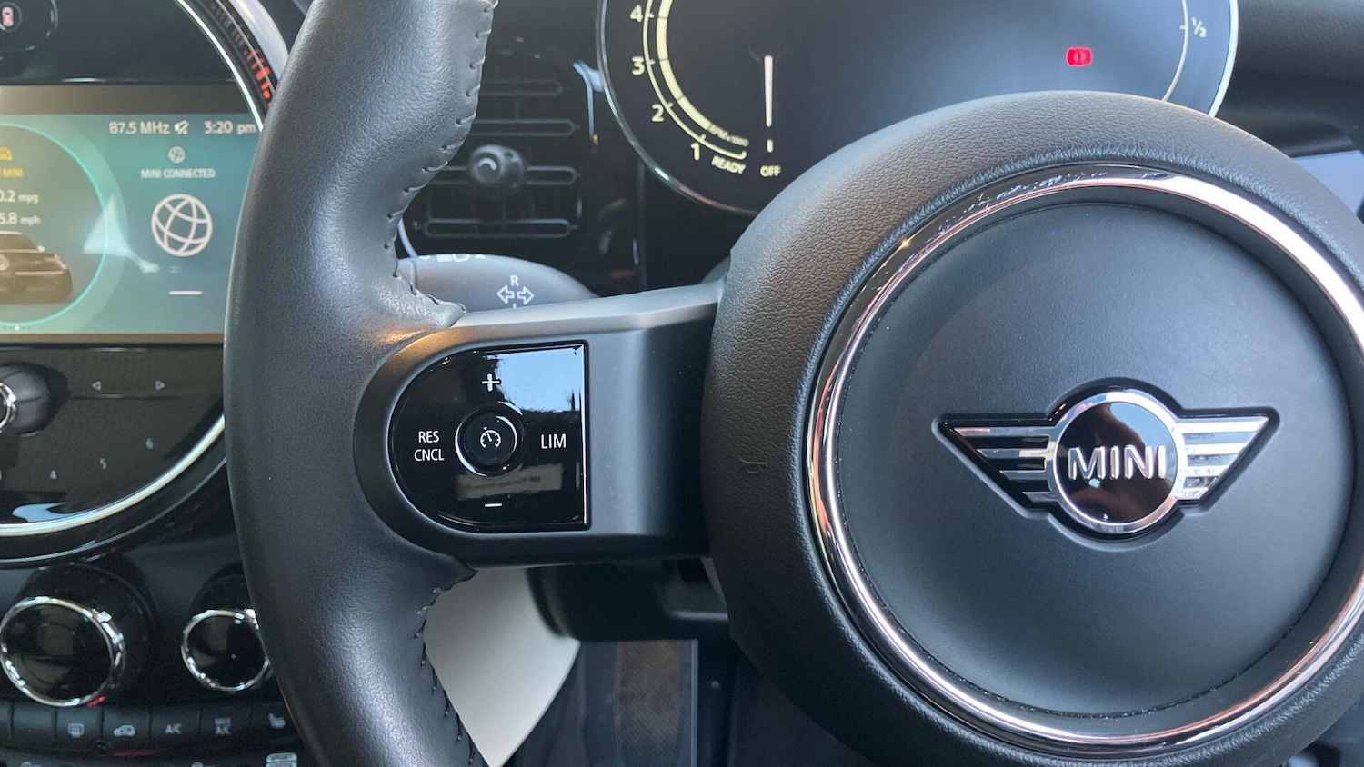 Used MINI Hatch 2023 for sale - 76845117: Photo 17