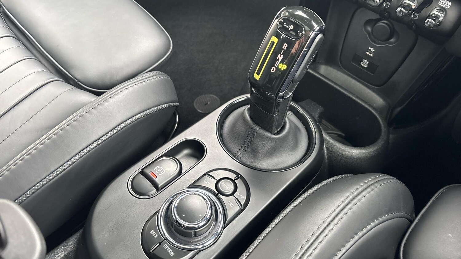 Used MINI Hatch 2023 for sale - 77552053: Photo 10